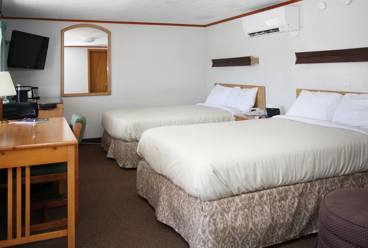 The Bluebird Motel Maine Machias Extérieur photo